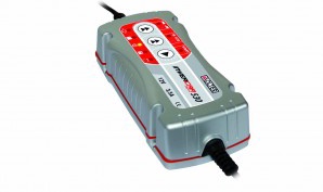 Cargador de Baterias Invencar-530