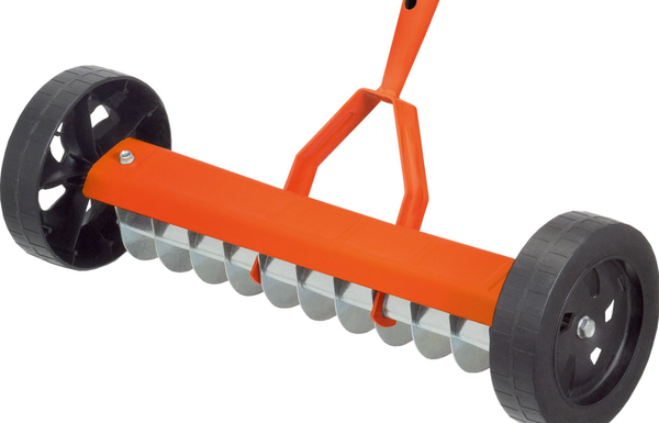 Rastrillo Escarificador con Ruedas