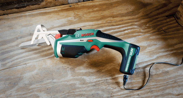 Sierra de Jardin Bosch con Bateria Keo