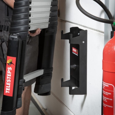 Soporte Pared Escalera Prime Line con Cerradura