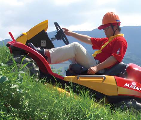 Desbrozadora Autopropulsada Canycom CMX 1810 BCCE 4x4