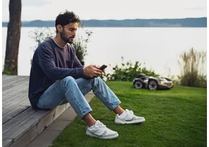 Robot Cortacesped Automower Husqvarna 435 Awd Nera con tecnolog�a hibrida